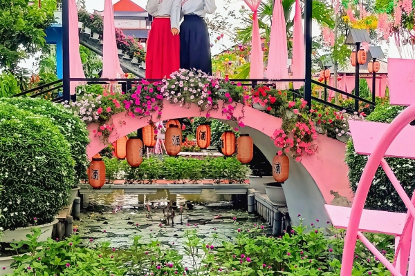 Album ngoại trang và phụ kiện tại pink house