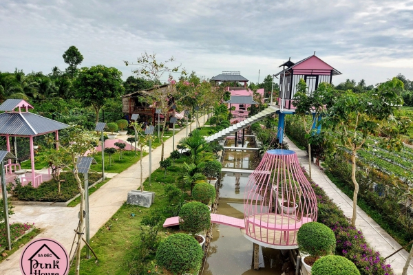 Không Gian Pink House