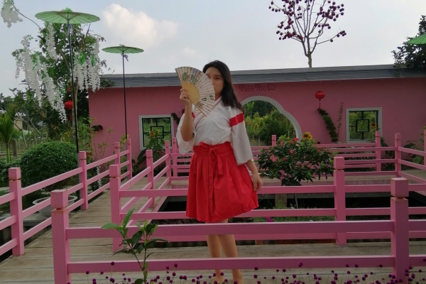 Album ngoại trang và phụ kiện tại pink house
